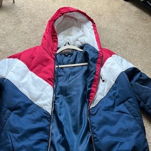 Brand new never worn puffer jacket